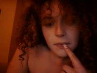 Hai ik ben Yusra 18 jaar en van Marokkaanse afkomst. Ik maak in mijn dagelijkse leven 18+  content en ervaar daar heel veel plezier in. Ik ben een vollere dame met grote borsten een dikke kont een klein buikje lief gezichtje en een bos vol krullen boven en beneden.ik doe aan augyo, foot, BDSM, SM, GFE, dominantie, onderdanigheid,en Golden shower fetisj. Naast fetisj doe ik ook aan twerken, boobie shows en samen spelen.