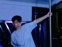 Ik ben een heel lief, rustig en zachtaardig meisje. Ik hou ervan om een fijne en ontspannen sfeer te creëren waar iedereen zich welkom en op zijn gemak voelt. Ik ben respectvol, attent en behandel anderen altijd met vriendelijkheid. Als je op zoek bent naar een rustige plek met goede vibes en iemand die luistert en met je glimlacht, dan ben je hier welkom ✨