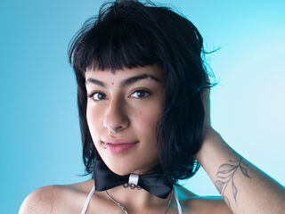 naughty camgirl fingering pussy BrianaBlake