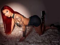 cam girl showing pussy EveLux
