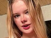 fingering camgirl JeannettaCeraos