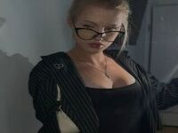 naked girl with cam fingering KateZalepa