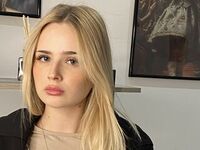 camgirl chatroom MarnieRhyner