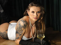hot webcam video MiaSalles