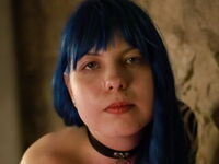 cam girl fingering SofiaBard