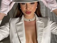 masturbating TaisaHepburn