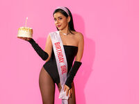 naked girl with webcam masturbating with dildo JessieLiu