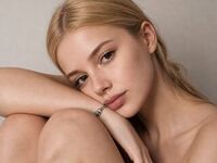 camgirl masturbating MintaDillenbeck