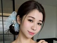 naughty camgirl fingering shaved pussy QinWeiwei