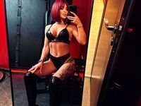 girl slave webcam EmaDevine