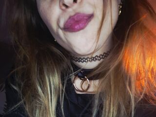 rubber fetish webcam girl LilliSmell