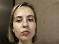 masturbating cam girl AdalineShay