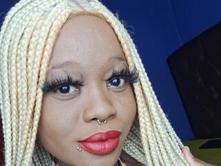 flirt chat room AkeliaHampson