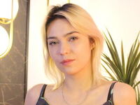 web chat AlysiaBennet