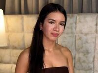 camgirl fingering pussy AmaraVelle