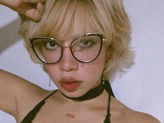 camgirl webcam picture AmelieMari