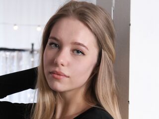 hot cam girl masturbating AnnetteMajid