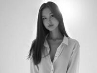 naked camgirl photo AstridManning