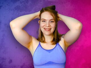 cam girl playing with vibrator BillieChills