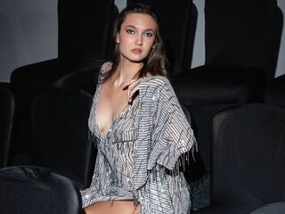 girl topless chat BillyeMacke