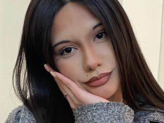 cam girl fingering pussy BritniHilbrand