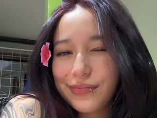 Kinky webcam girl CamiLewit