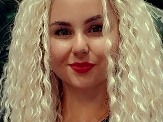 camslut masturbating Carmines