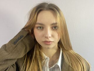 webcam strip tease show ChariseKuhnke