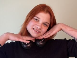 webcamgirl chat ChiaPreuitt