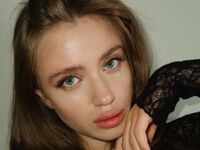 camgirl fingering bald pussy ChloeSunset