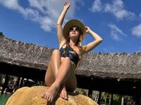 fingering cam slut ClarettaPittmann