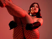 camgirl masturbating with vibrator CoralQueenn