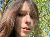 camgirl fingering shaved pussy CordeliaHelmig