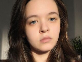 nude cam girl pic CorneliaAdling