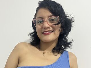 camgirl showing pussy DahianaRoa
