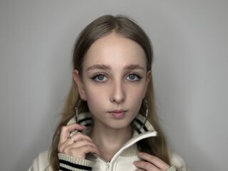 naked cam girl masturbating DessieBusche