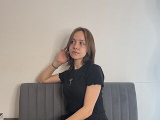 naked cam girl masturbating with sextoy DevonaBranecki