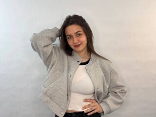 beautiful webcam girl ElaraWhitmoren