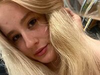 topless webcam girl ElvinaHadwin