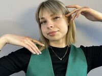 free liveshow EmelineBurrough