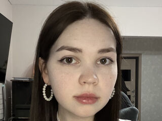 naked webcamgirl video EmiliRoyzi