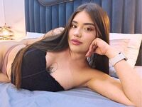 camgirl webcam EmmaSnoow