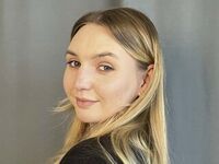 fingering cam girl video FloraBrenden