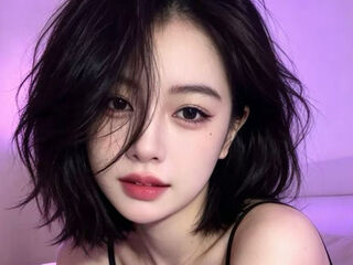 beautiful webcamgirl FloraLuna