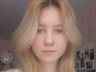 cam girl playing with sextoy FlorineWalper