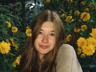 cam girl masturbating with vibrator GemaWiddows