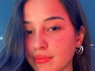 bedroom cam HannyMia