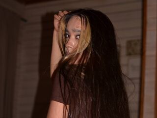 topless webcam girl IvyMoore