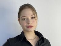 naked girl with webcam masturbating with sextoy JanuaryBuswell