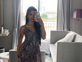 camgirl masturbating with dildo JasmineStones